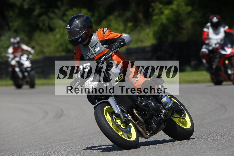 /Archiv-2024/29 12.06.2024 MOTO.CH Track Day ADR/Gruppe blau/105